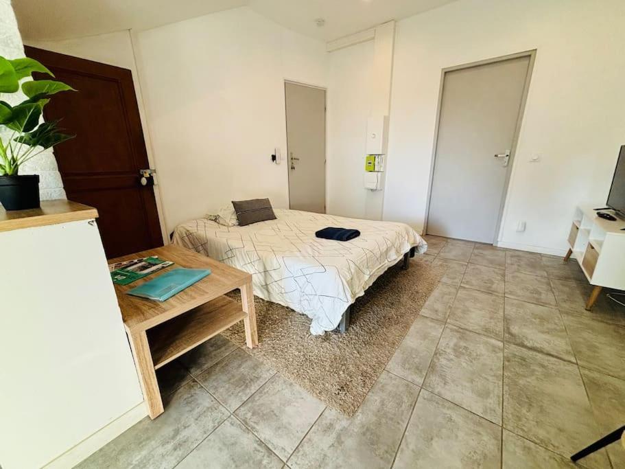 L'Escale Abbevilloise By H2C Apartment Abbeville Bagian luar foto